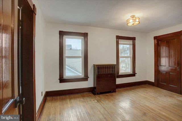 22 VIRGINIA AVE, Brunswick, MD 21716