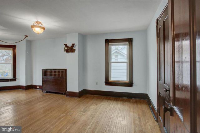 22 VIRGINIA AVE, Brunswick, MD 21716