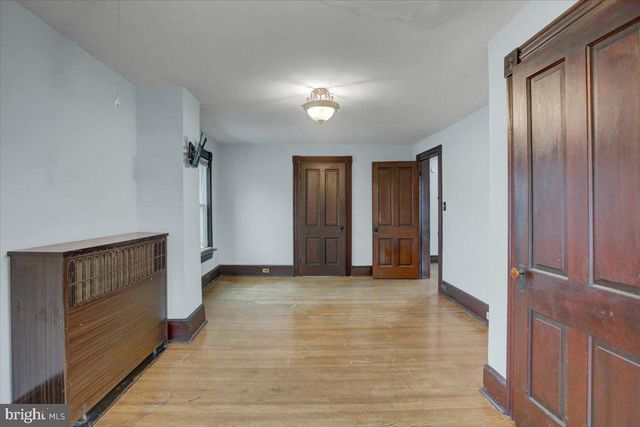 22 VIRGINIA AVE, Brunswick, MD 21716