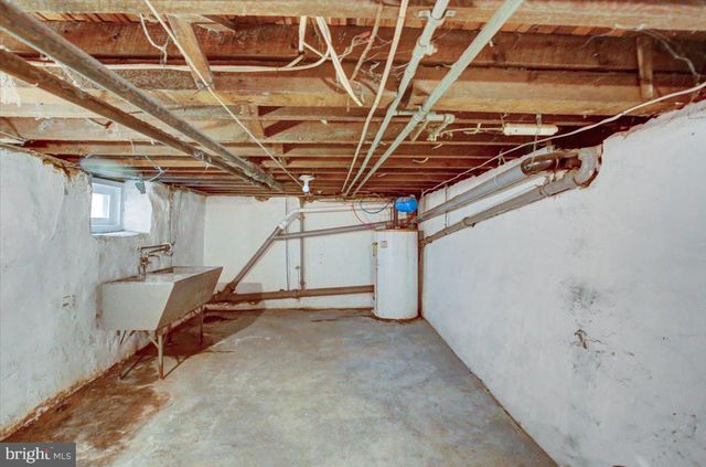 22 VIRGINIA AVE, Brunswick, MD 21716