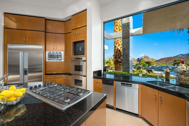 79235 Tom Fazio Lane N, La Quinta, CA 92253