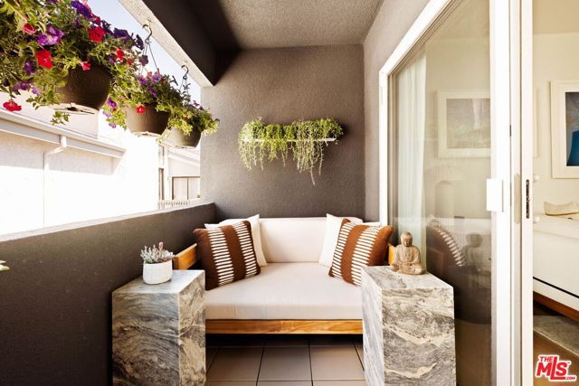 446 San Vicente Boulevard 304, Santa Monica, CA 90402