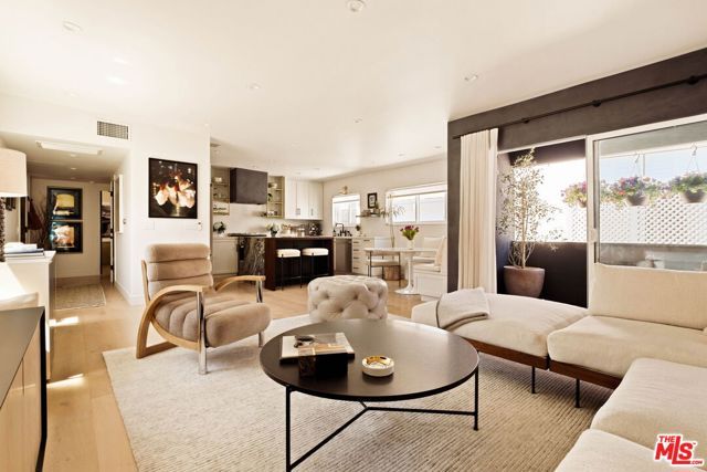 446 San Vicente Boulevard 304, Santa Monica, CA 90402