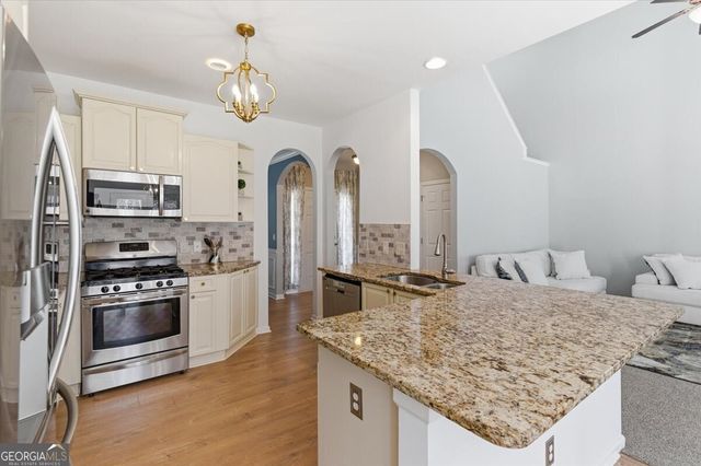 212 Reserve Crossing, Canton, GA 30115