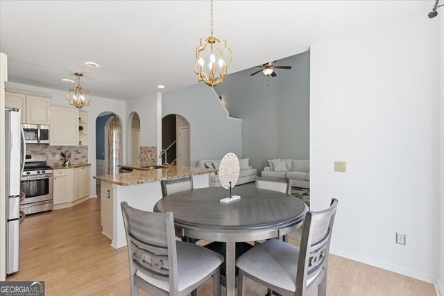 212 Reserve Crossing, Canton, GA 30115