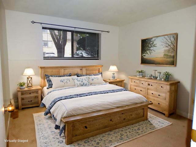 12 Tiffany Rd Apt 4, Salem, NH 03079