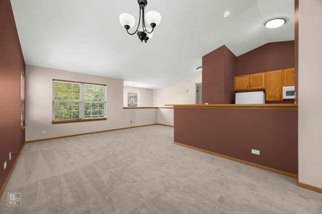 2532 Golf Ridge Circle, Naperville, IL 60563