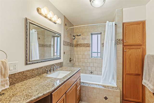 845 Gilmore, Santa Fe, NM 87505
