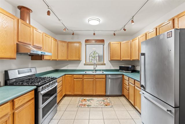 845 Gilmore, Santa Fe, NM 87505