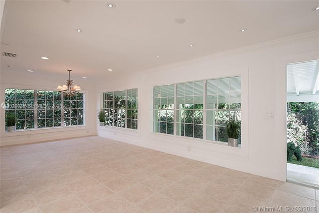 931 Placetas Ave, Coral Gables, FL 33146