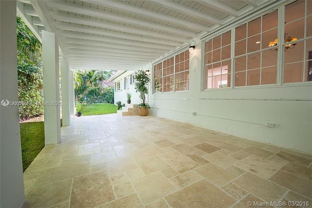 931 Placetas Ave, Coral Gables, FL 33146