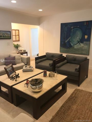 931 Placetas Ave, Coral Gables, FL 33146
