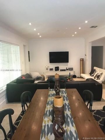 931 Placetas Ave, Coral Gables, FL 33146