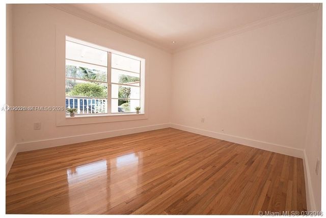 931 Placetas Ave, Coral Gables, FL 33146