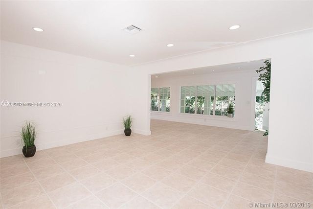 931 Placetas Ave, Coral Gables, FL 33146