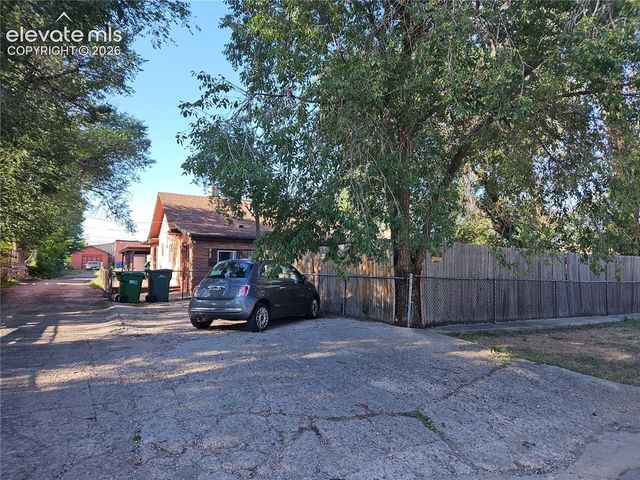 2423 E St Vrain Street, Colorado Springs, CO 80909