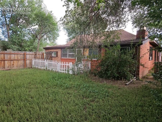 2423 E St Vrain Street, Colorado Springs, CO 80909