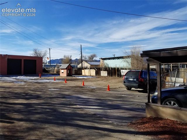 2423 E St Vrain Street, Colorado Springs, CO 80909