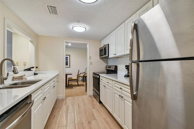 36750 US HIGHWAY 19 N 15305, Palm Harbor, FL 34684
