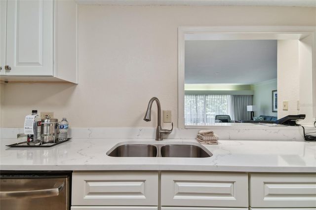 36750 US HIGHWAY 19 N 15305, Palm Harbor, FL 34684