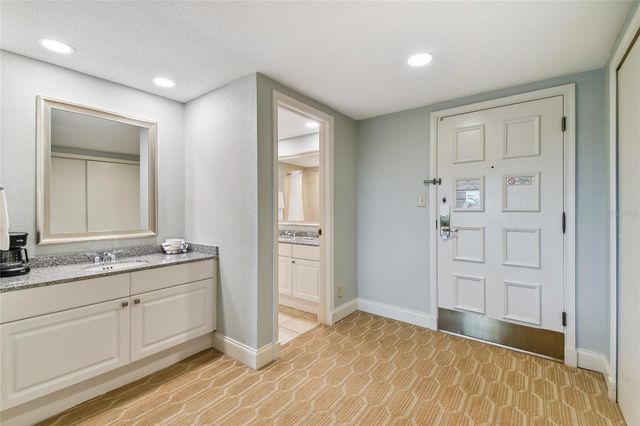 36750 US HIGHWAY 19 N 15305, Palm Harbor, FL 34684