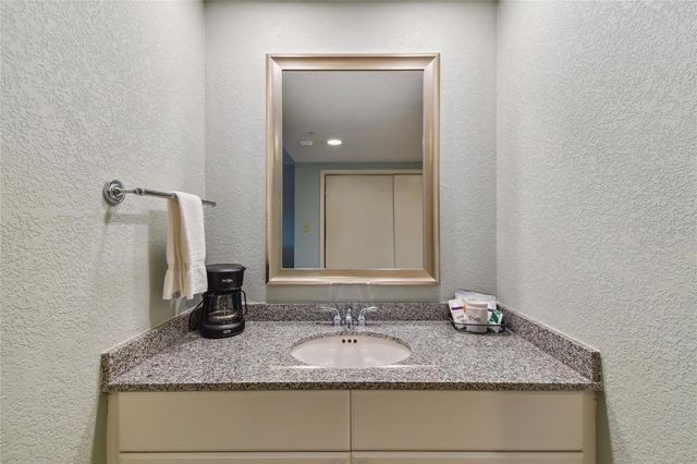 36750 US HIGHWAY 19 N 15305, Palm Harbor, FL 34684