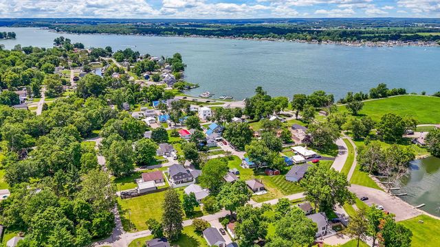 13635 Maple Road NE, Thornville, OH 43076