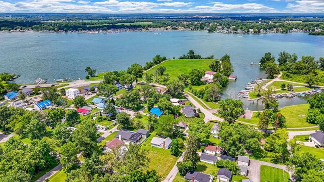 13635 Maple Road NE, Thornville, OH 43076