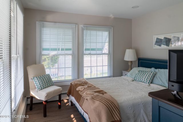 15 Monaco Court, Toms River, NJ 08757
