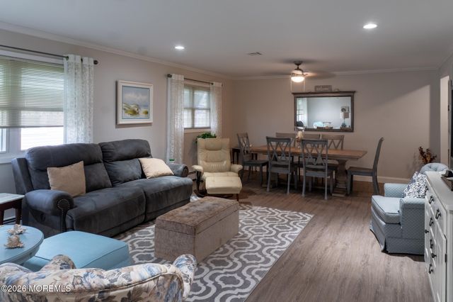 15 Monaco Court, Toms River, NJ 08757