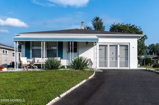 15 Monaco Court, Toms River, NJ 08757