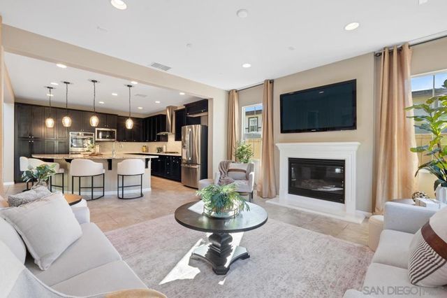 943 Tucana, San Marcos, CA 92078