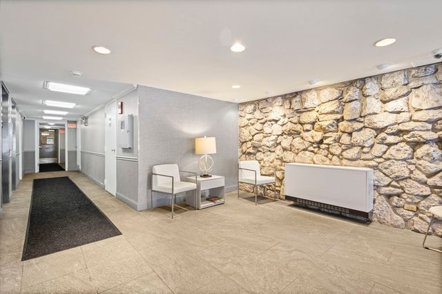 1567 Ridge Avenue 408, Evanston, IL 60201