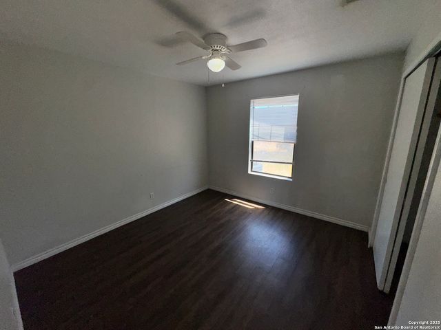 830 W Hutchins Pl Apt 3, San Antonio, TX 78221