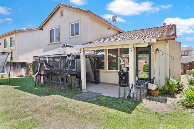 1072 Queen Annes Lane, Beaumont, CA 92223