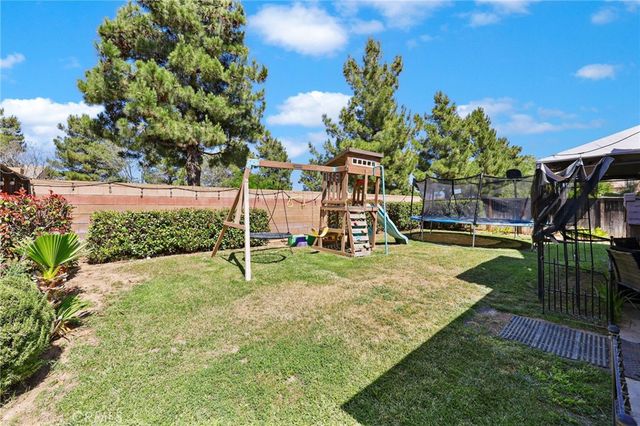 1072 Queen Annes Lane, Beaumont, CA 92223