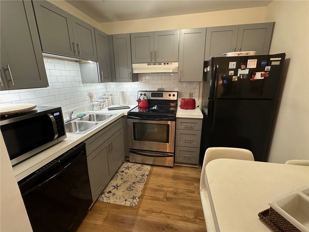 33 Vista Gardens Trail 104, Vero Beach, FL 32962