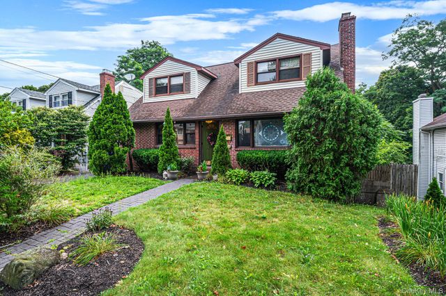 288 Nassau Road, Huntington, NY 11743