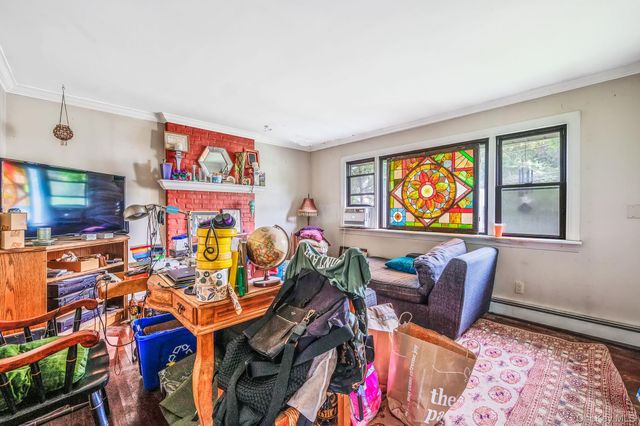 288 Nassau Road, Huntington, NY 11743