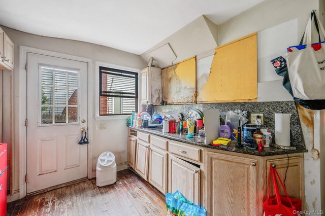 288 Nassau Road, Huntington, NY 11743