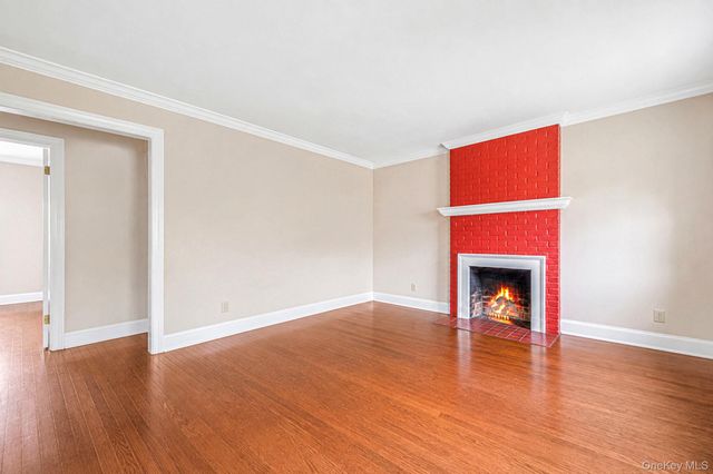 288 Nassau Road, Huntington, NY 11743