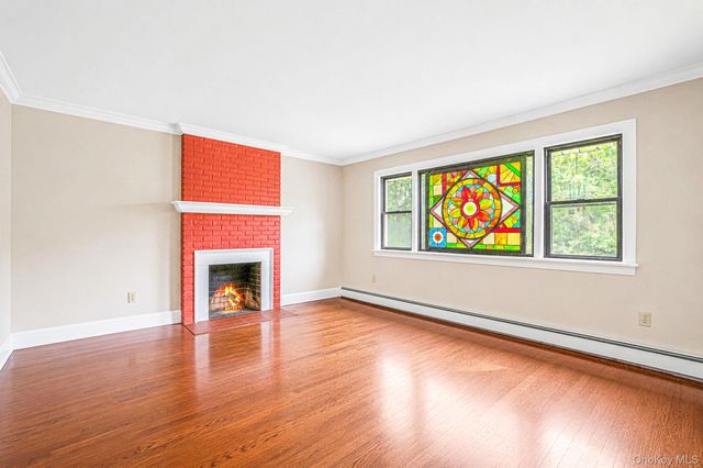 288 Nassau Road, Huntington, NY 11743