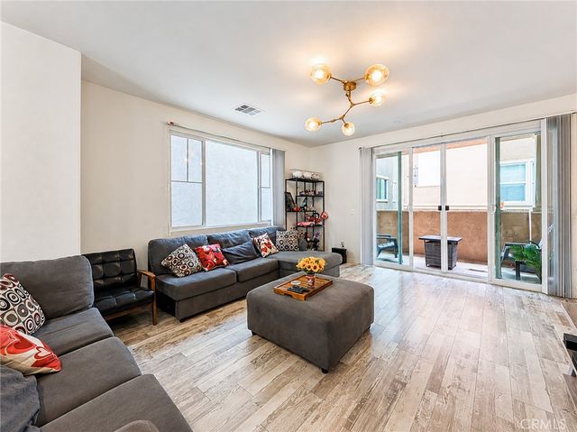 2878 Foxtail, Pomona, CA 91767