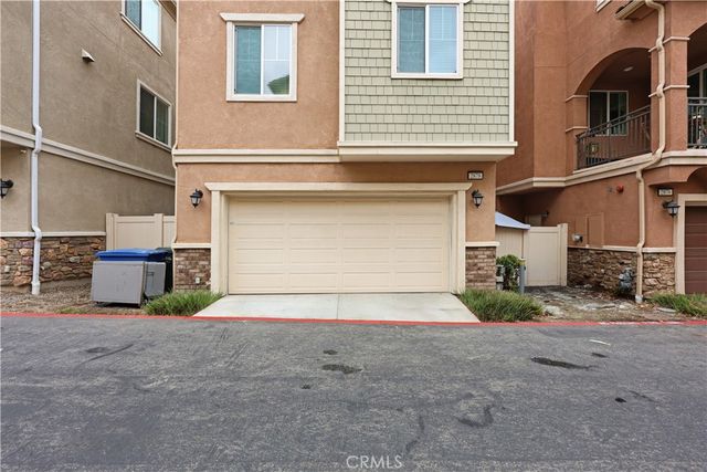 2878 Foxtail, Pomona, CA 91767