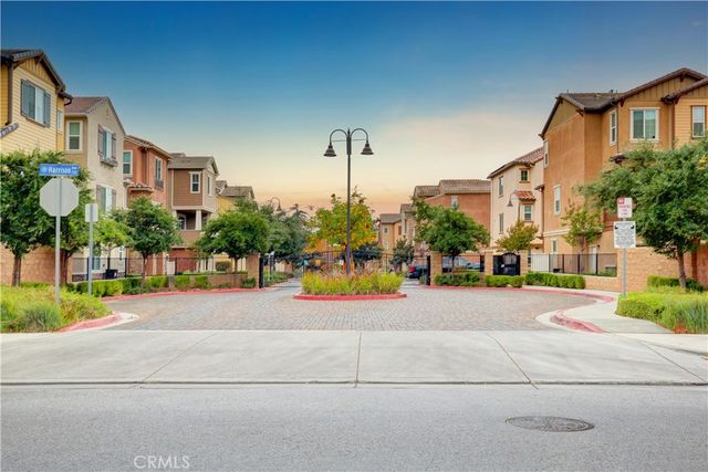 2878 Foxtail, Pomona, CA 91767