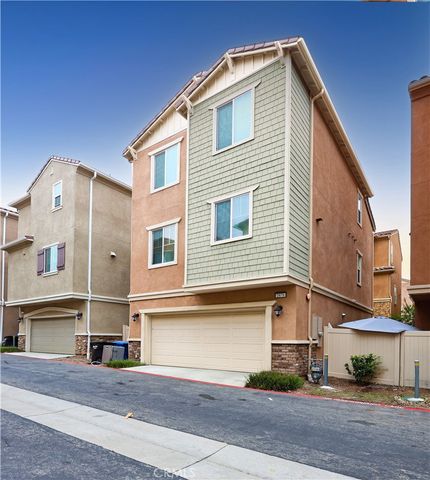 2878 Foxtail, Pomona, CA 91767