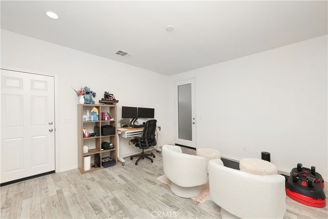 2878 Foxtail, Pomona, CA 91767