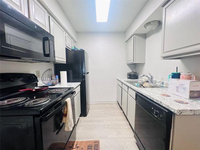 1108 N Elm Street 6, Denton, TX 76201