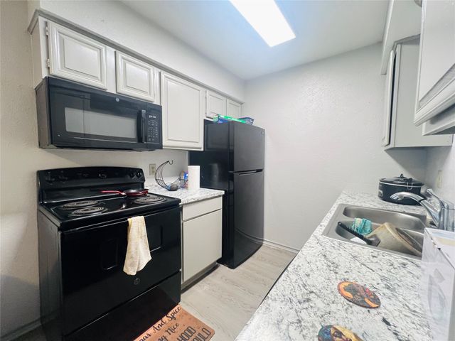 1108 N Elm Street 6, Denton, TX 76201
