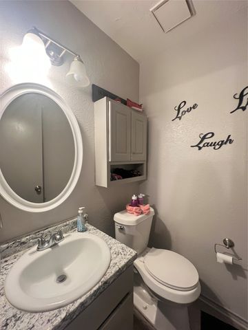 1108 N Elm Street 6, Denton, TX 76201